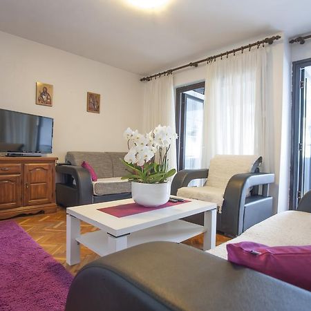 בודווה Apartman Mina מראה חיצוני תמונה