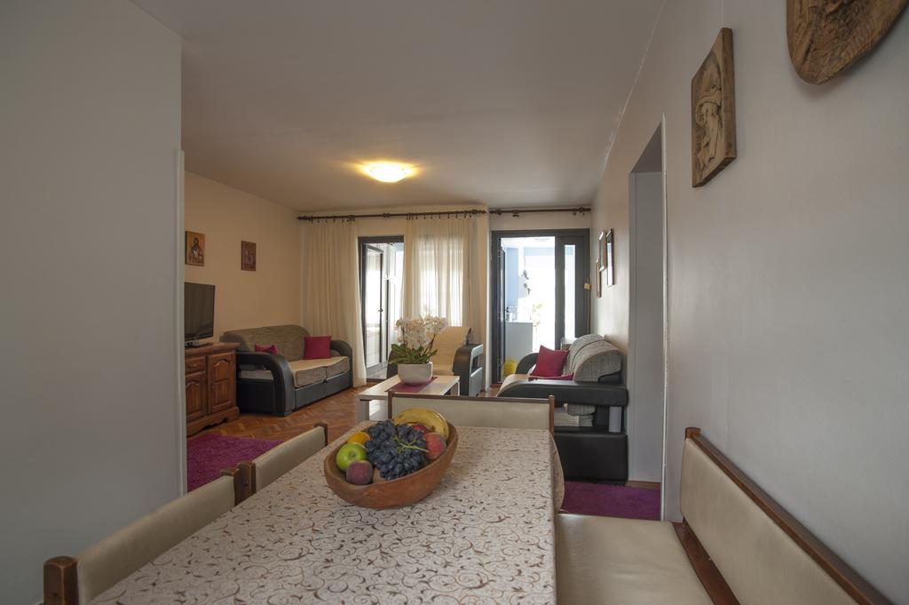 בודווה Apartman Mina מראה חיצוני תמונה