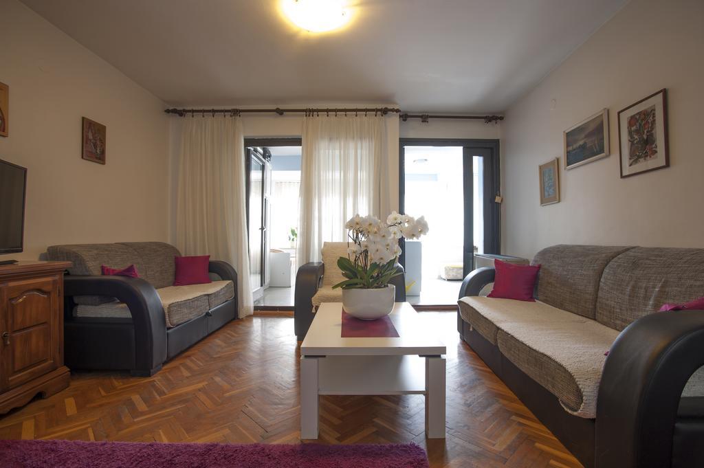 בודווה Apartman Mina מראה חיצוני תמונה