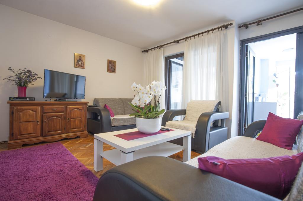 בודווה Apartman Mina מראה חיצוני תמונה